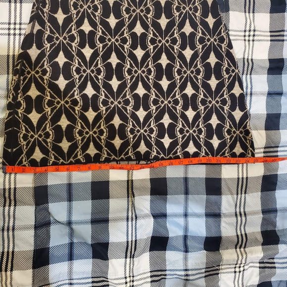 Wool mix black and white short VA reversible skirt No size, probably size Large - Picture 6 of 13